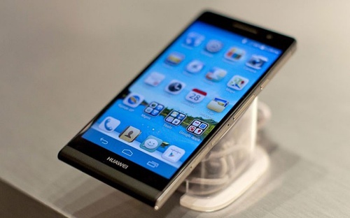 샤오미를 필두로 중국산 저가 스마트폰 공기계 거래가 국내에서 활발해지고 있다. 2014 CES에 공개된 중국 화웨이의 '어센드 메이트2'