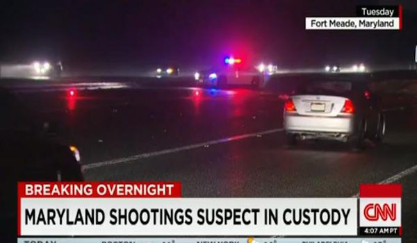 美 NSA 본부, 여장남자 2명이 탄 차량 돌진