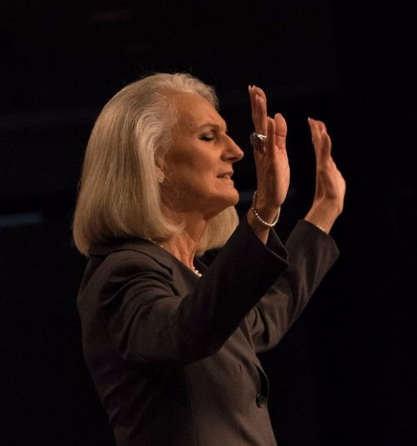 앤 그래함 라츠 목사