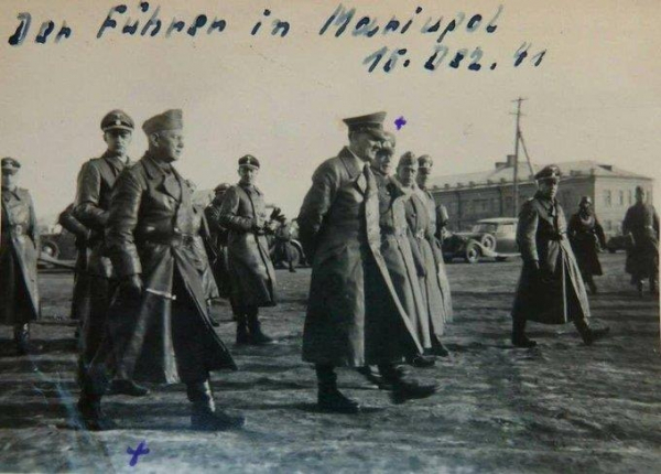 마리우폴 방문한 히틀러