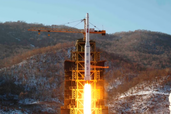 북한의 우주발사체 발사장면