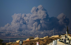 '이스라엘 공격 재개' 가자지구 집어삼키는 연기
