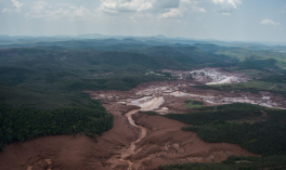 2015년 발생한 브라질 마리아나시 광산 댐 붕괴 현장