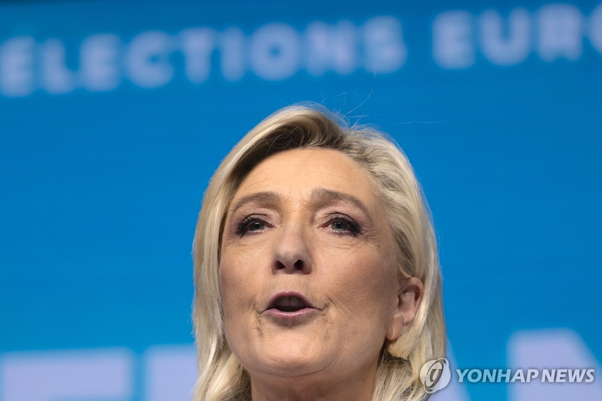 유럽의회 선거 승리 이끈 르펜 당수