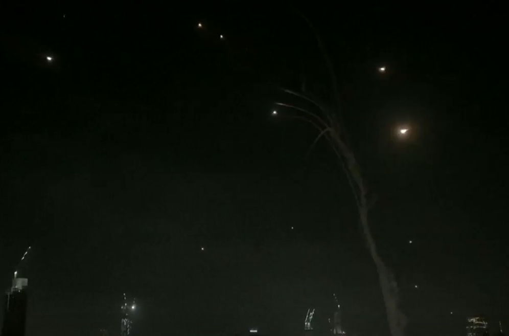 이란, 이스라엘 텔아비브 공습