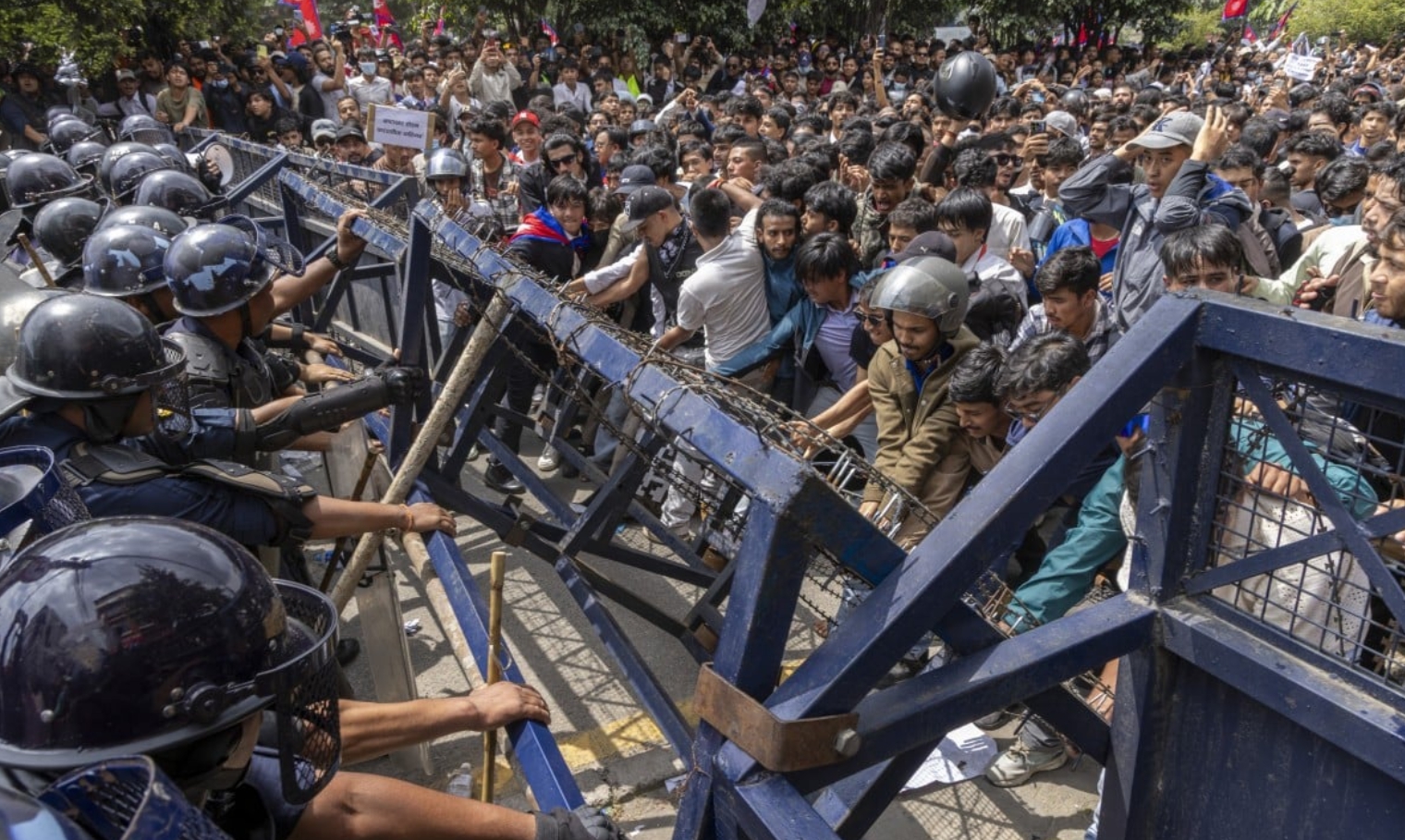 네팔 Z세대 시위현장