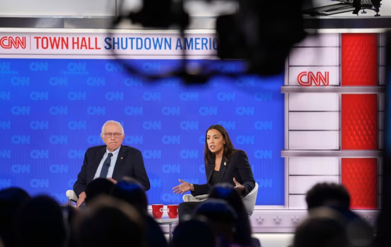 AOC 와 버니 샌더슨 의원